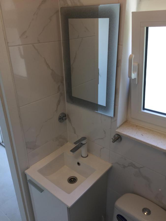 Apartment Remi, Penthouse With Balcony, Free Parking Marina  Exterior foto